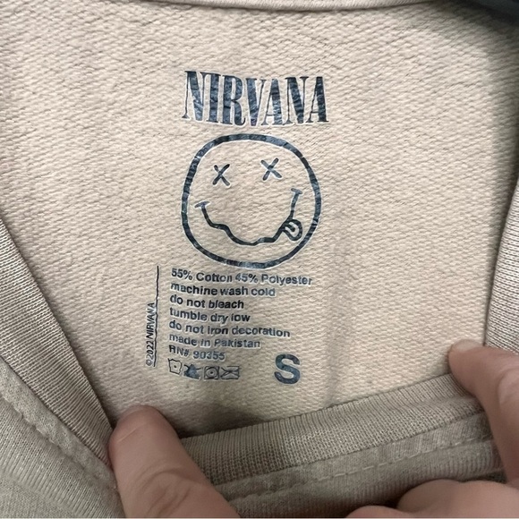 Nirvana Oversized Cream & Rainbow Tie Dye Sweatshirt Unisex Crew Neck Size Small - Picture 8 of 11
